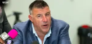 Mike Vrabel Takes Active Role as Patriots Prepare for NFL Draft 2026